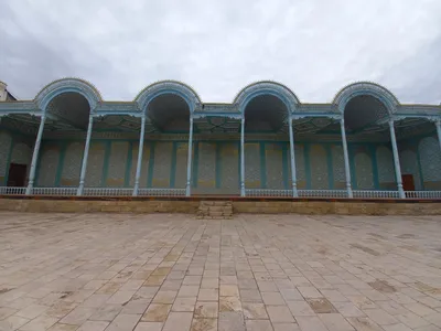 Памятник Уста Ширину Мурадову, Boukhara